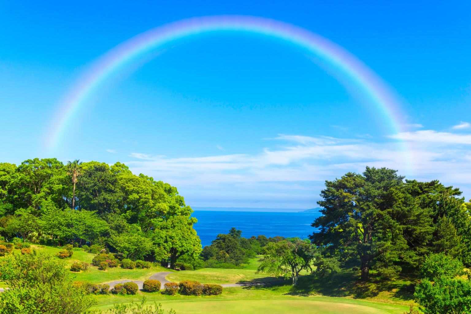 虹の色は何色？日本人の「7色」「幸せの象徴」の感覚は世界の常識ではない！lets Think About Rainbow Colors